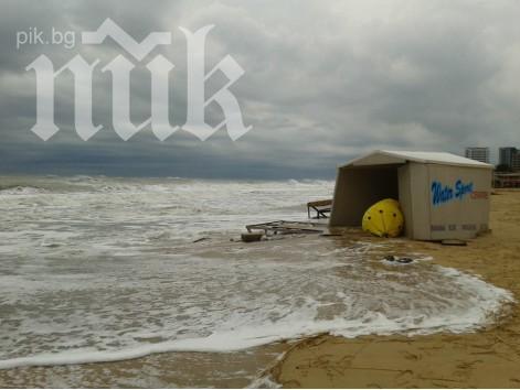 Шест тона петрол се изляха в Атлантическия океан