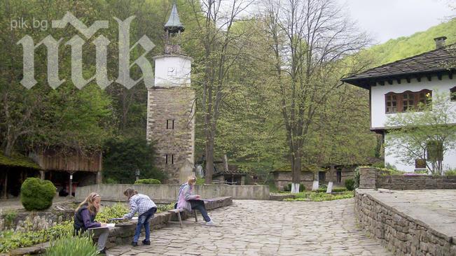 Чужденците луднаха по Етър-а