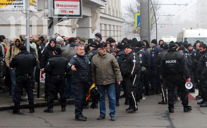 6 000 души протестират срещу пенсионната реформа в Ереван