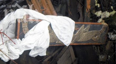 данс спаси уникална творба задържани