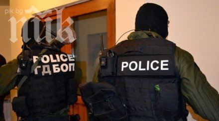 ченгета данс гдбоп бият обиждат педали онанисти