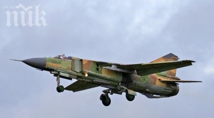 сирийски миг лети опасна близост турската граница