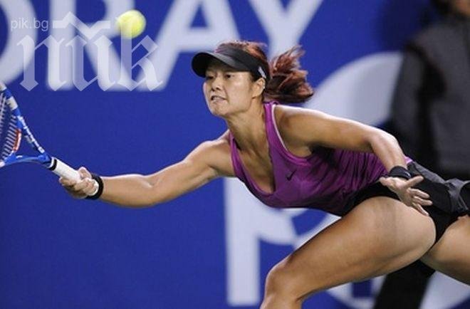 На Ли отнесе Пенета и ще играе на 1/2-финалите в Мелбърн