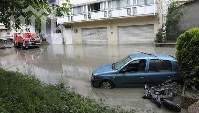 Мощни наводнения във Франция, един човек загина, втори изчезна