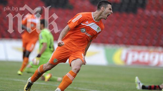 ЦСКА (Москва) се облизва за Симеон Славчев