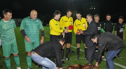 бойко опука печено агънце