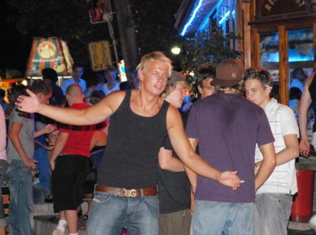 Жълти книжки за пияниците по морето