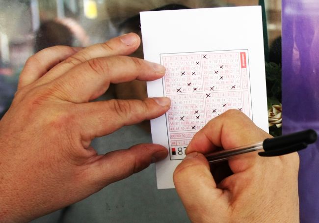 Тотомилионерът ще вземе 15 000 на ръка