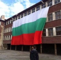 Война в Класическата гимназия! Напрежението расте с всяка минута