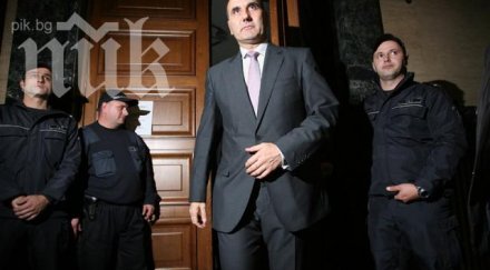 съдът заседава цветанов