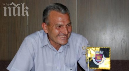 хиляди изпращат георги славков бенкса