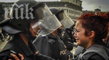 снимката деси протеста сред добрите световна класация