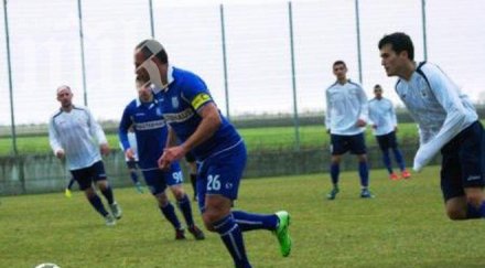 черноморец несебър радостин кишишев игра акулите