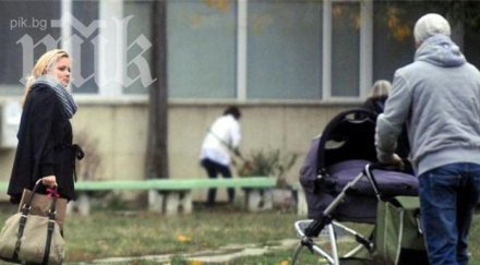 бебето лора крумова водещата шок папараците николета снимка