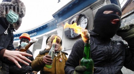 протестите ожесточени бой гранати димки центъра киев