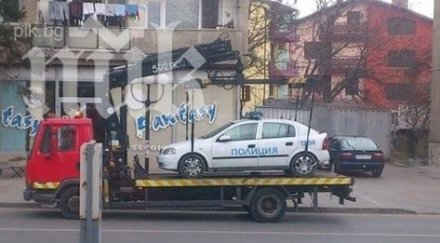 паяк вдигна полицейска кола велинград снимка