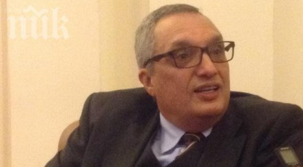 летен шезлонг костов спасил нападателя