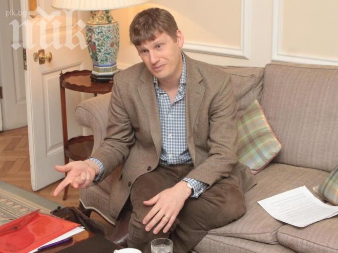 Румъния се справя много по-добре от България, отбеляза британският ни посланик