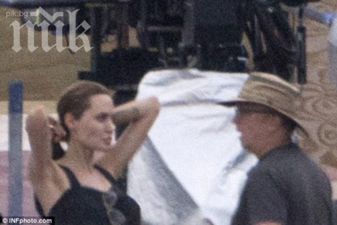 Ето я Анджелина - по-здрава от всякога на снимачната площадка
