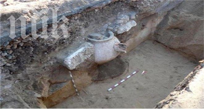 Откриха уникална рисувана керамика в Созопол, само в Лувъра има такава