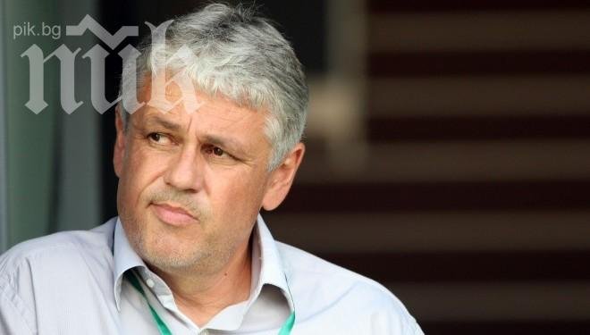 Лудогорец излиза без треньора си срещу Клуж