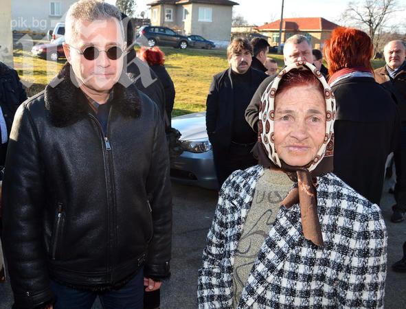 Майката на Доган: 4 години не съм виждала Ахмед! Чакам го да ми се обади