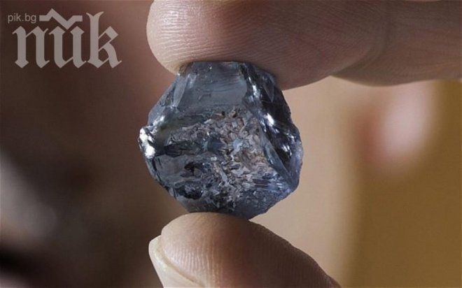 Уникален син диамант за 20 млн. долара откриха в Африка
