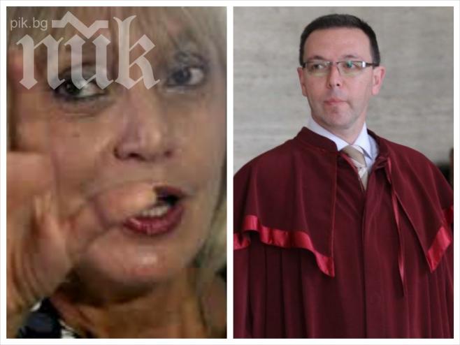 Само в ПИК! Прокурор Костов в SMS до Кулезич: Удържахме мярката на Ал. П. Вбесихме великите адвокати! Кулезич: Страхотно, браво на вас!