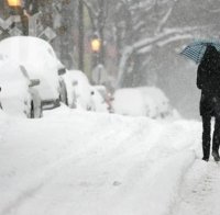 Снегът идва! 25 см в София, преспи от половин метър в Северна България! Вижте къде колко ще вали! (карта)