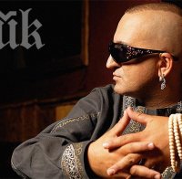 Дони се оглежда за таланти