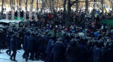 екшън днепропетровск ранени полицаи демонстранти оператори