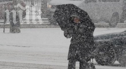 бан североизточна българия снегът продължава трупа запад спира