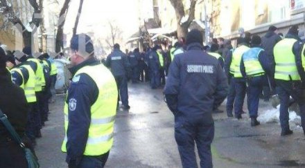 напрежението алма матер ескалира възможни ексцесии полицията готовност