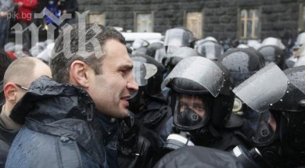 янукович предложи опозиционен лидер премиерското кресло