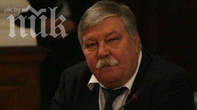 Правят спешен телефон за бебета и старци