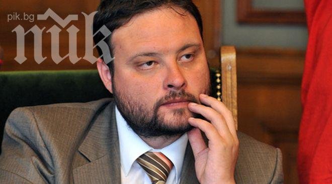 Чуколов за окупацията на Алма Матер: Цацаров трябва да действа веднага