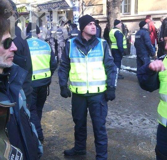 Антиокупаторите пред Ректората се разотиват - имали работа