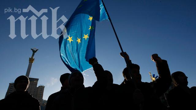 Украинската опозиция попадна в затруднено положение, Янукович покани лидерите й да оглавят правителството