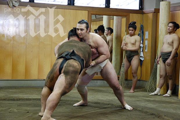 Котоошу спечели нова победа на турнира в Токио