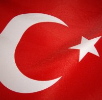 Турция вдигна лихвите, за да спаси лирата