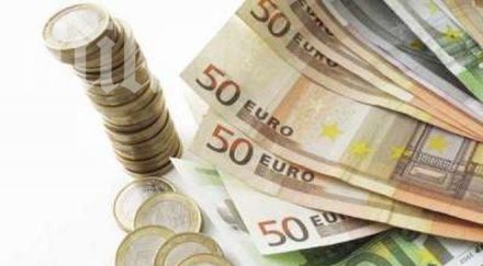 пияна германка хвърли 400 000 евро тоалетната