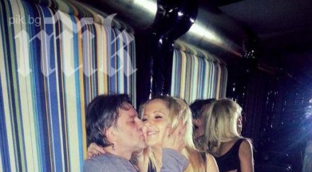 мариан вълев заби еротична моделка