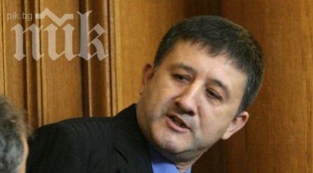 отцепникът герб георги марков представлявам хора чели винету