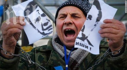 канада забрани янукович влиза страната заради насилието демонстранти