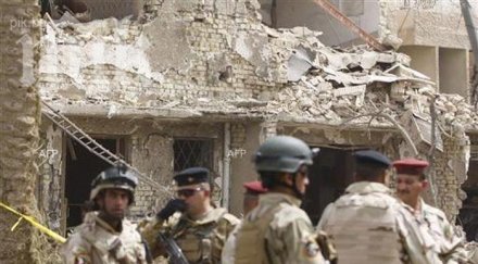 щурмуваха сграда иракското министерство заложници