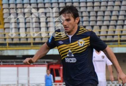 Велизар Димитров разтрогна с Металург (Донецк)