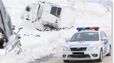 снежен апокалипсис словения времето опасно живота обявен червен код