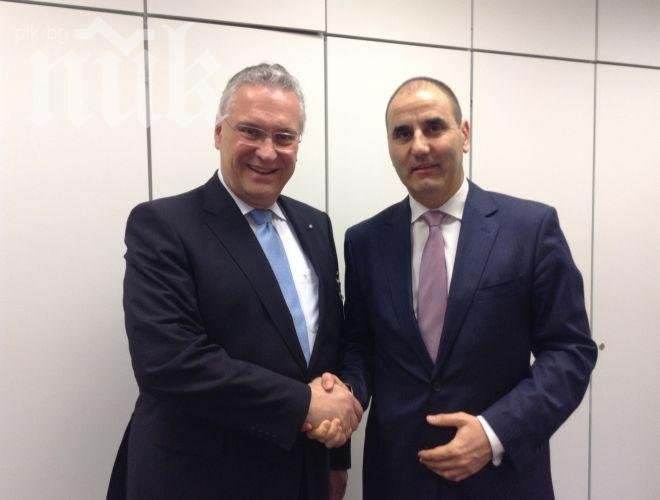 Цветанов се среща с политици в Германия – засега не се оплаква, че е подслушван