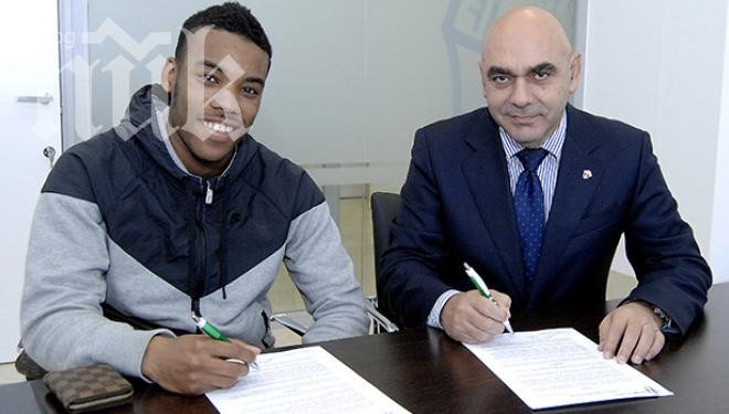 Елче уреди Гари Родригес да играе още в неделя