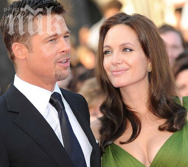 Брад и Анджелина се местят в Африка